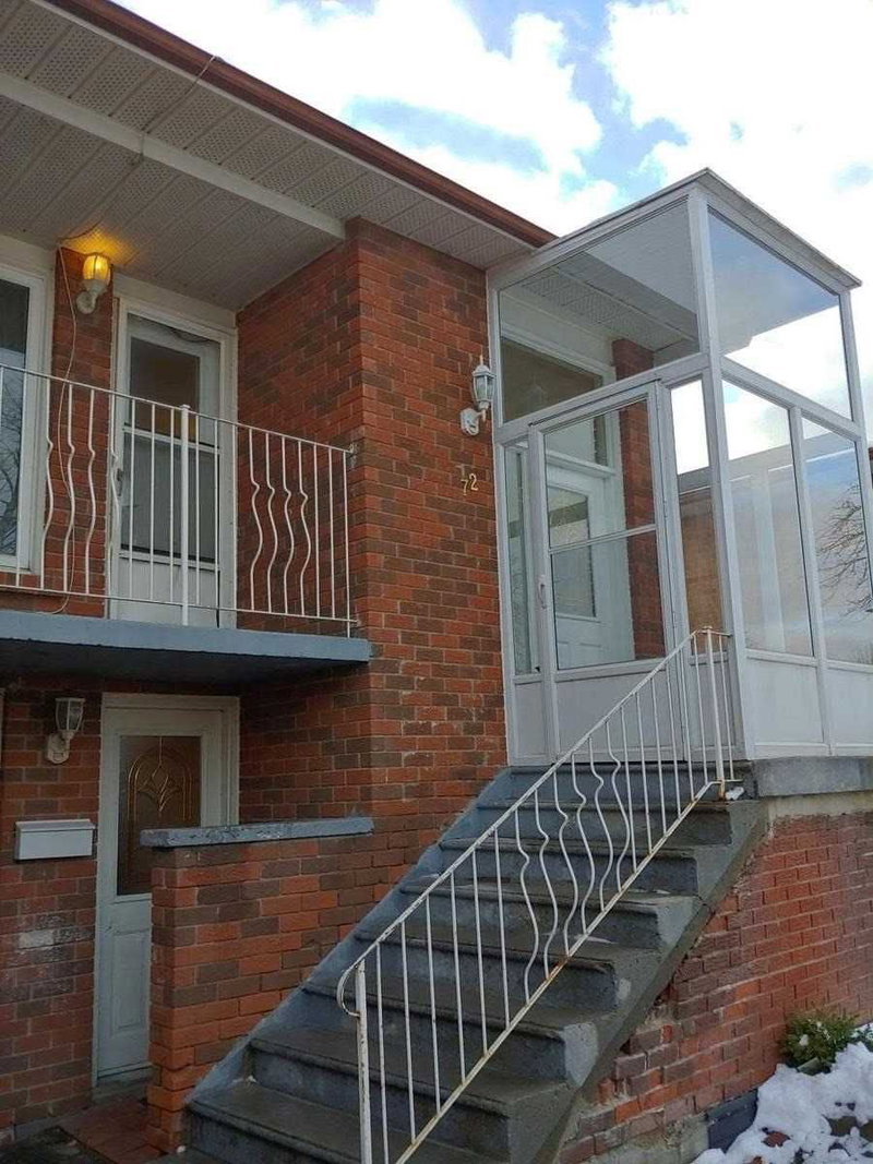 72 Dantek Crt, Brampton, L6V3T4 | Image 2