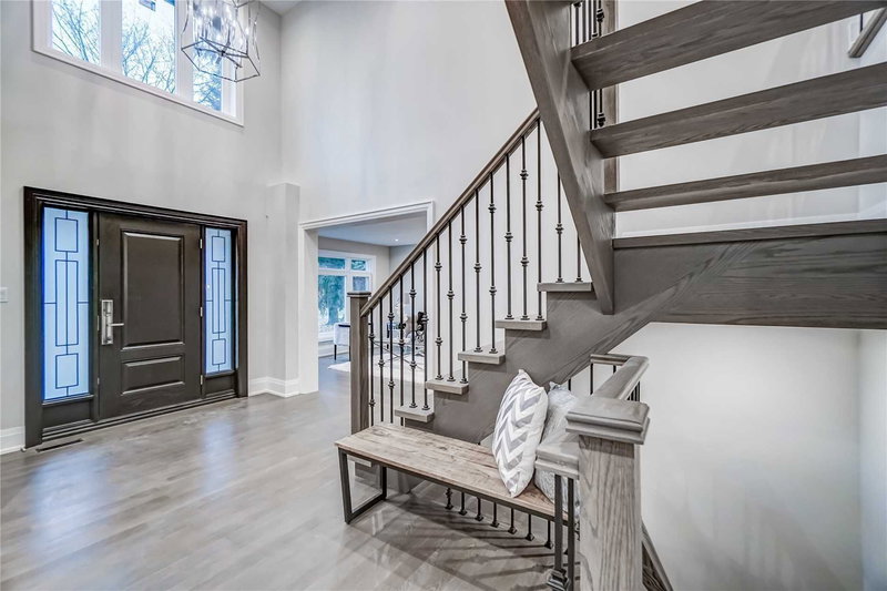 2068 Mississauga Rd, Mississauga, L5H2K6 | Image 2