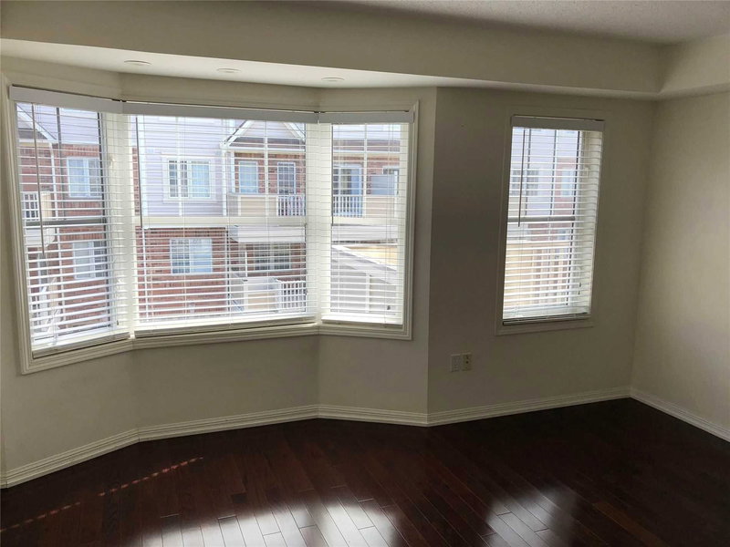 5 - 750 Neighbourhood Circ, Mississauga, L5B0B7 | Image 3