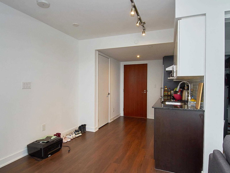 901 - 160 Flemington Rd, Toronto, M6A1N6 | Image 3