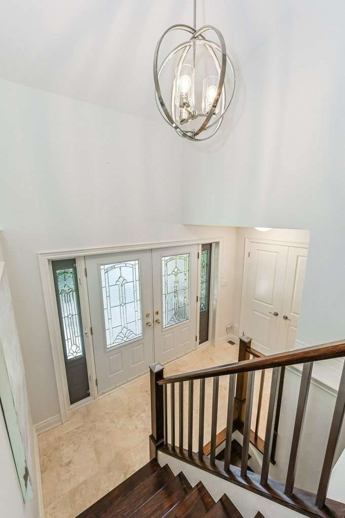 207 Penn Dr, Burlington, L7N2B6 | Image 3