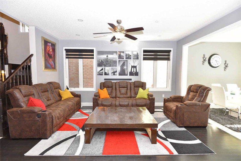 92 Robert Parkinson Dr, Brampton, L7A0Z3 | Image 3