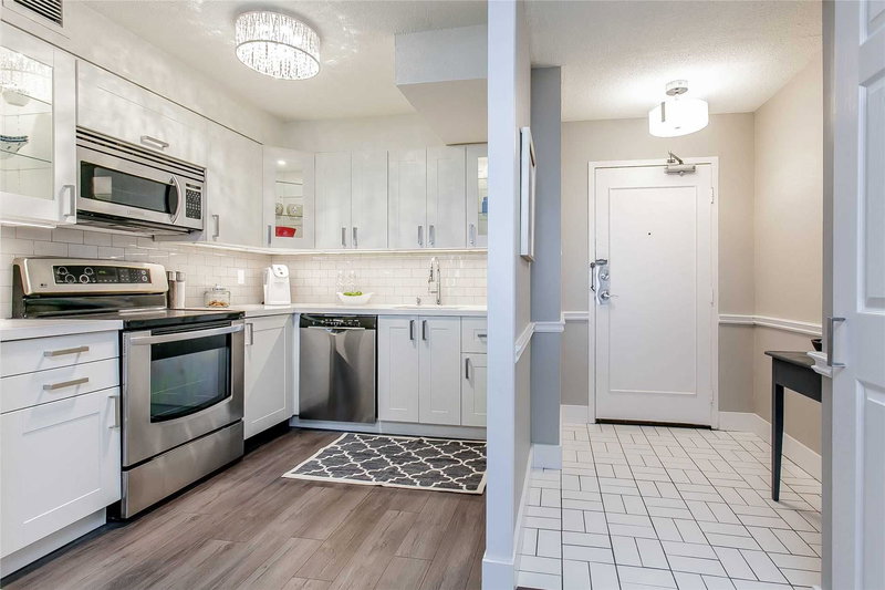 1706 - 975 Warwick Crt, Burlington, L7T 3Z7 | Image 3