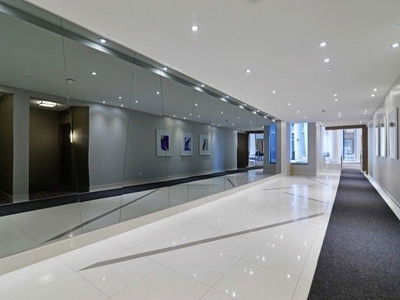 Unit 2104 — 75 Eglinton Ave, Mississauga - Hurontario image-0-3
