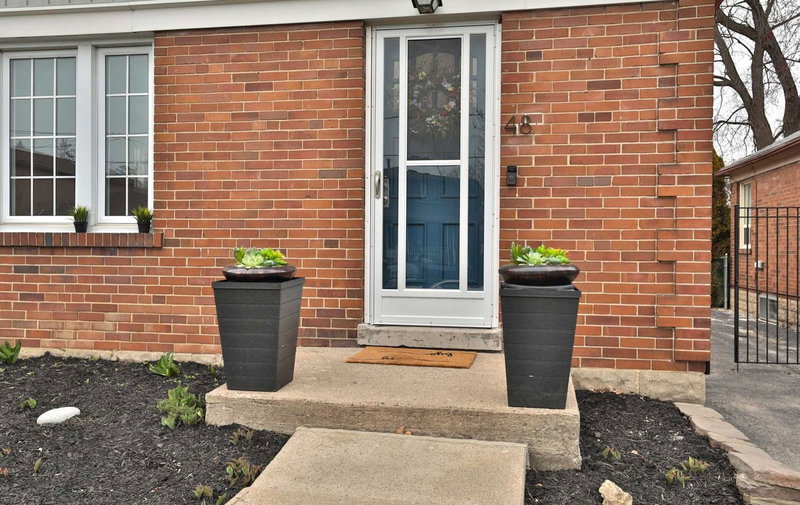 48 Murrie St, Toronto, M8V1X7 | Image 3