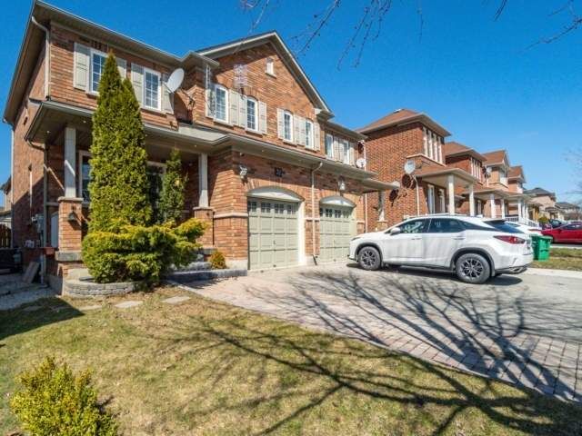 32 Ashdale Rd, Brampton, L6Y5M7 | Image 3