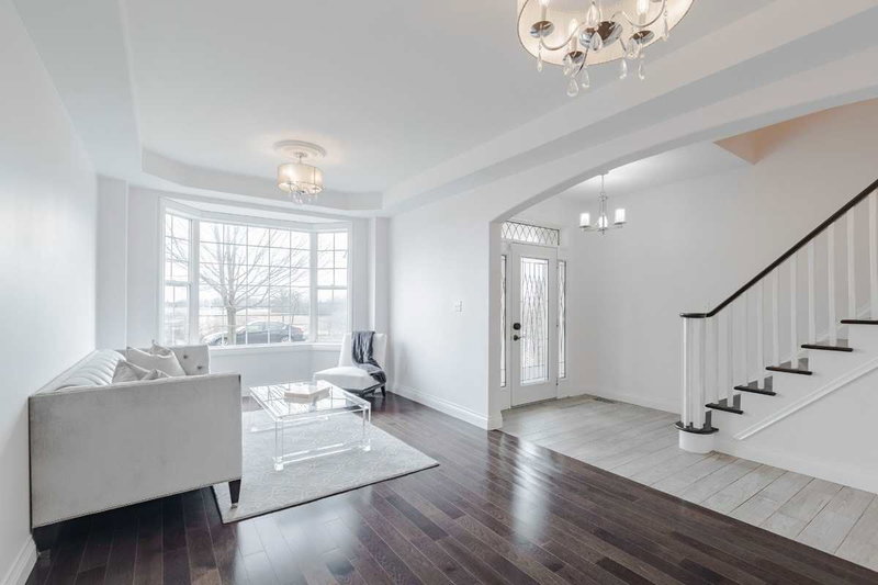 687 Marley Cres, Milton, L9T5M1 | Image 3