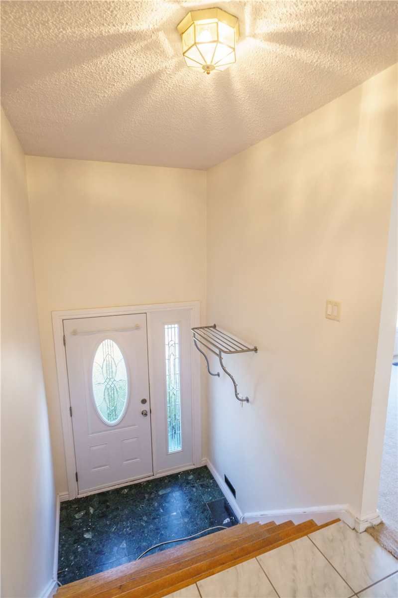 3301 Tallmast Cres, Mississauga, L5L1K1 | Image 2