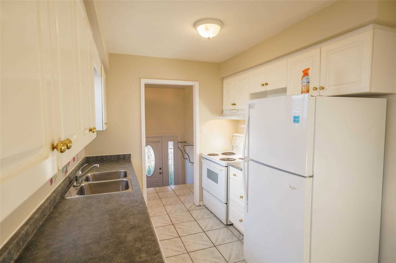 3301 Tallmast Cres, Mississauga, L5L1K1 | Image 3