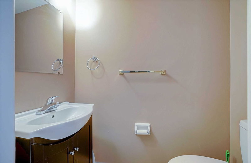 118 - 3175 Kirwin Ave, Mississauga, L5A3M4 | Image 3