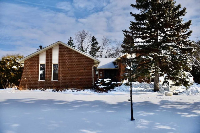 42 Boreham Circ, Brampton, L6Z1T4 | Image 2