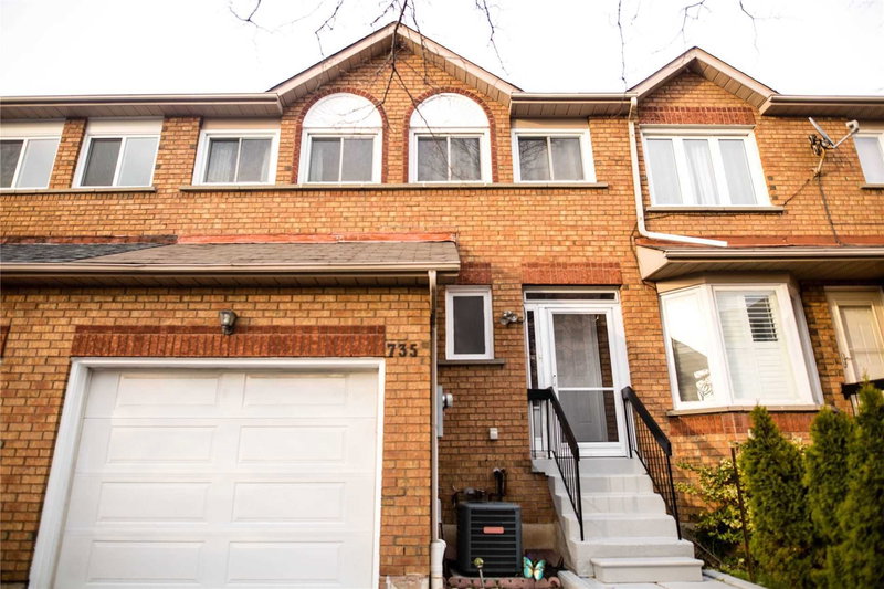 735 Constellation Dr, Mississauga, L5R2V7 | Image 2