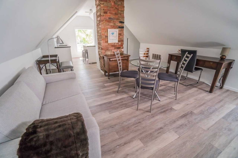 Loft - 164 Trafalgar Rd, Oakville, L6J 3G6 | Image 3