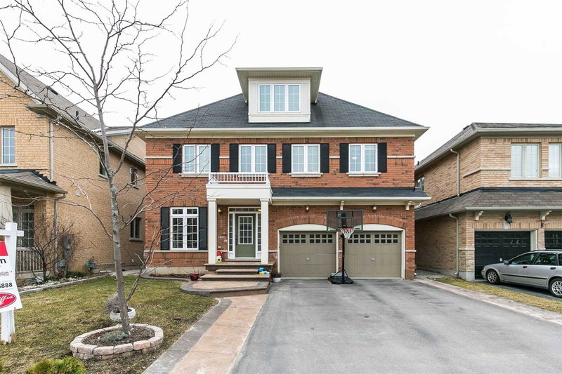 606 Nairn Circ, Milton, L9T7X6 | Image 2