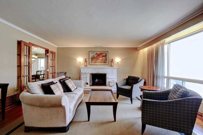 1489 Rogerswood Crt, Mississauga, L5J1R7 | Image 2