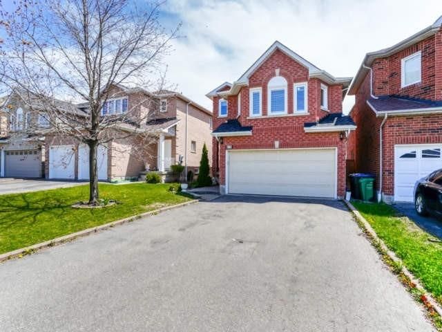 878 Blyleven Blvd, Mississauga, L5V2J3 | Image 2