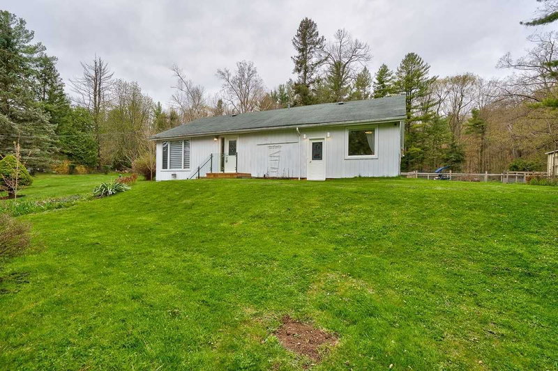 6092 Cedar Springs Rd, Burlington, L7P0C3 | Image 2
