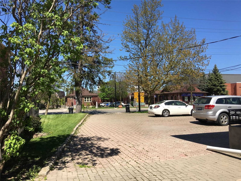 58 & 60 Queen St S, Mississauga, L5M 1K4 | Image 2