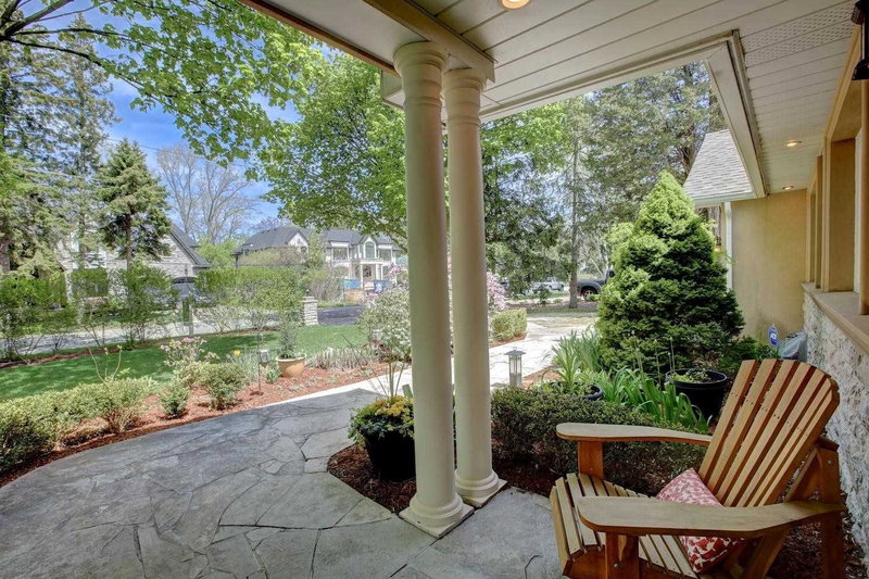 964 Parkland Ave, Mississauga, L5H3H1 | Image 2