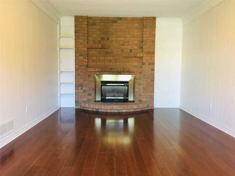 3668 Belvedere Cres, Mississauga, L5L3B4 | Image 3