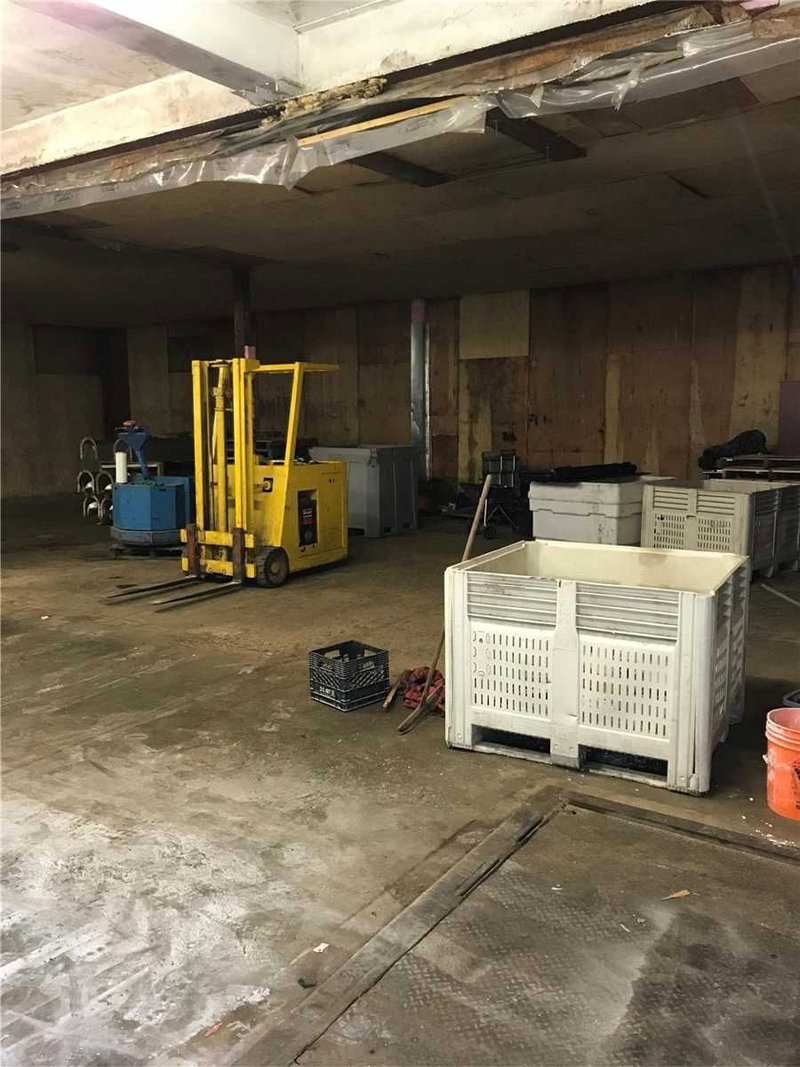 464 Gilbert Ave, Toronto, M6E4X5 | Image 3