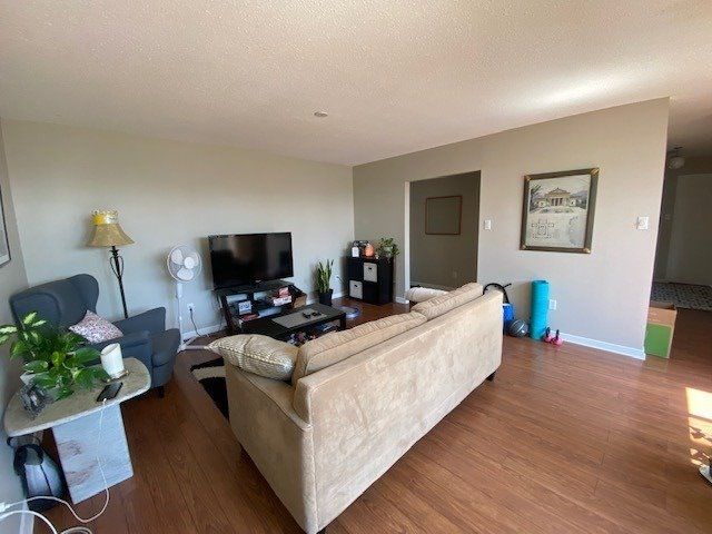 301 - 238 Queen St S, Mississauga, L5M1L5 | Image 3