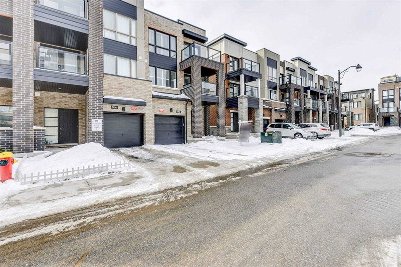 3056 Cascade Common Crt, Oakville, L6H0R7 | Image 2