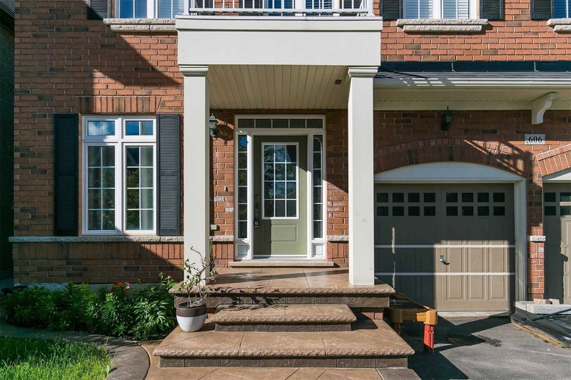 606 Nairn Circ, Milton, L9T7X6 | Image 3