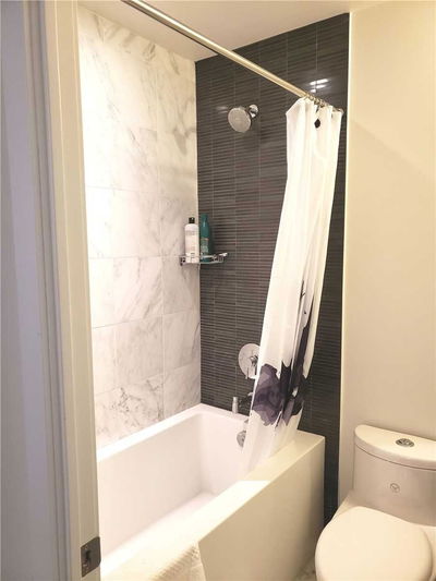Unit 407 — 33 Shore Breeze Dr, Toronto - Mimico image-0-3