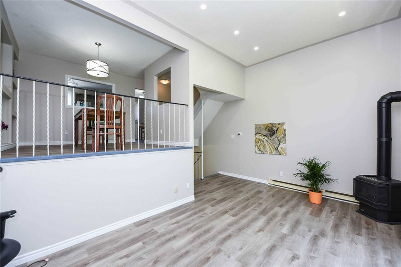 23 - 23 Mccallum Crt, Brampton, L6W3M4 | Image 3