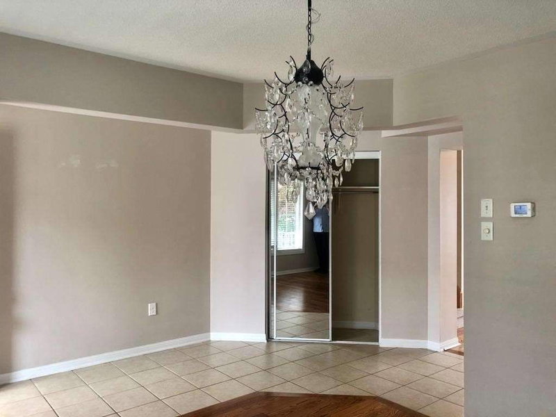 916 Toletza Landing, Milton, L9T7T6 | Image 3