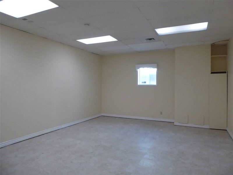 204 - 72 Mill St, Halton Hills, L7G2C9 | Image 3