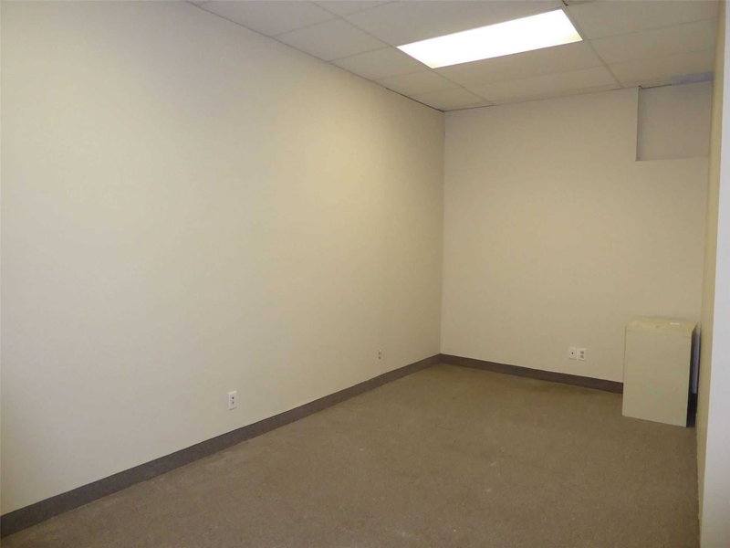 106 - 72 Mill St, Halton Hills, L7G2C9 | Image 2