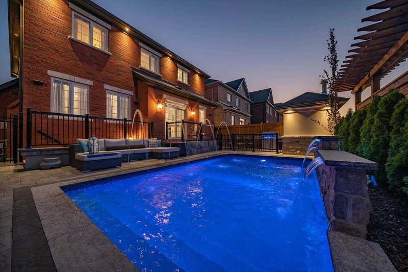 31 Fieldstone Lane Ave, Caledon, L7C 4A2 | Image 2