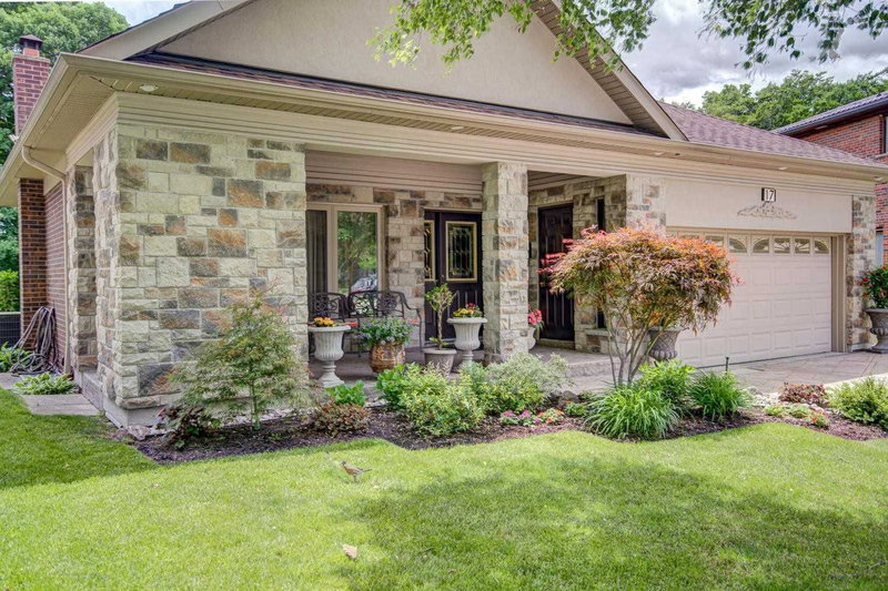 17 Hathor Cres, Toronto, M9L1C1 | Image 3