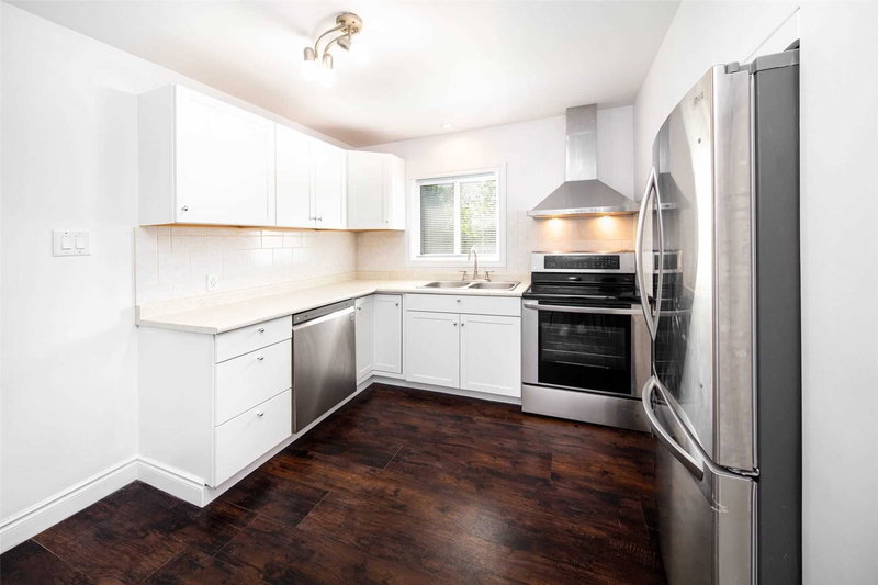 4 Larchmere Ave, Toronto, M9L2N1 | Image 3