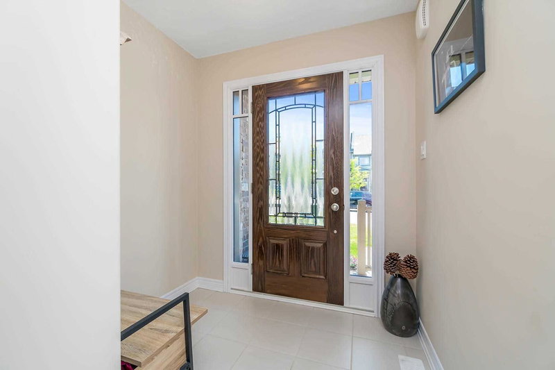 26 Winterton Crt, Orangeville, L9W7N5 | Image 3