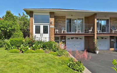 Semi-Detached House sold at 161 Voltarie Crescent, Mississauga, Mississauga Valleys, L5A2A5 - MLS: W4798086