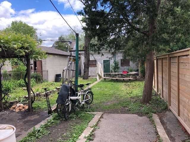 975 Dovercourt Rd, Toronto, M6H2X6 | Image 2