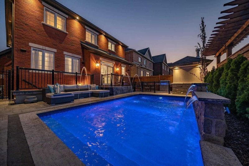 31 Fieldstone Lane Ave, Caledon, L7C 4A2 | Image 2