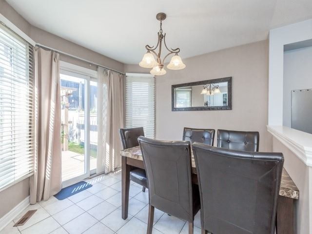 Semi-Detached House sold at 3653 Partition Road, Mississauga, Ontario, L5N8P4 - Lisgar - MLS: W4800935