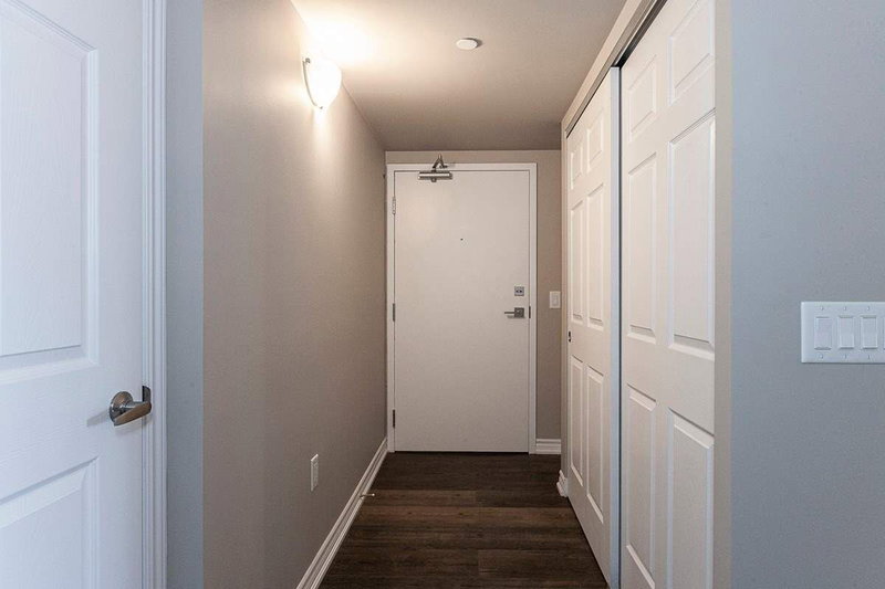 407 - 716 Main St E, Milton, L9T 3P6 | Image 2