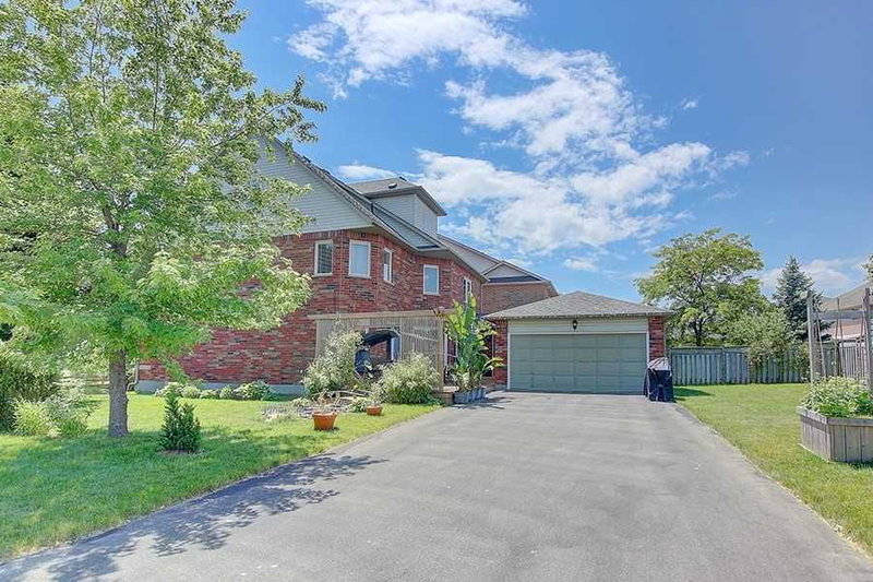 393 Ambleside Dr, Oakville, L6H6P4 | Image 3