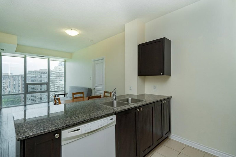 2108 - 3525 Kariya Dr, Mississauga, L5B 0C2 | Image 2