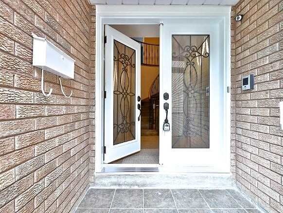 438 Ojibway Tr, Mississauga, L4Z3B5 | Image 2