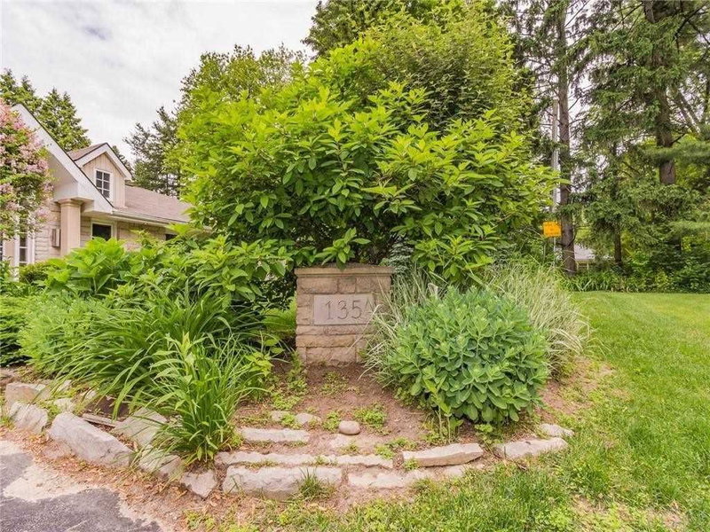 135 Secord Lane, Burlington, L7L 2H6 | Image 2