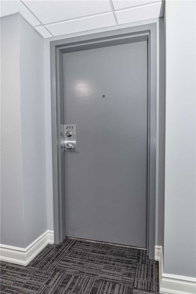 211 - 3499 Upper Middle Rd, Burlington, L7M4C6 | Image 3