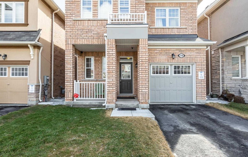 19 Averill Rd, Brampton, L7A5A7 | Image 3