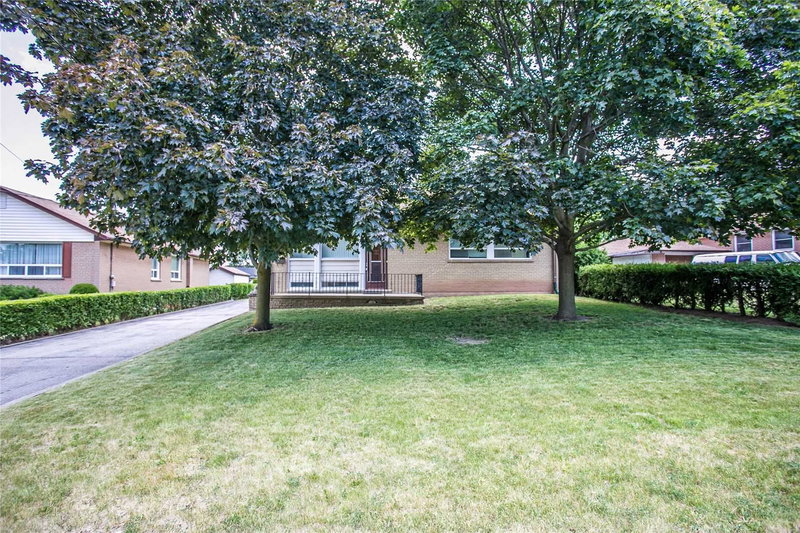 19 Maldaver Ave, Mississauga, L5M1W4 | Image 2