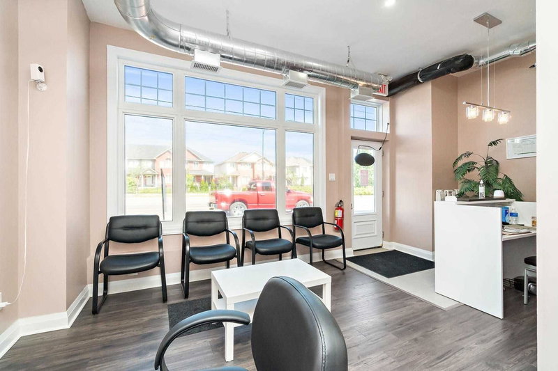 1268 Main St E, Milton, L9T8M7 | Image 3